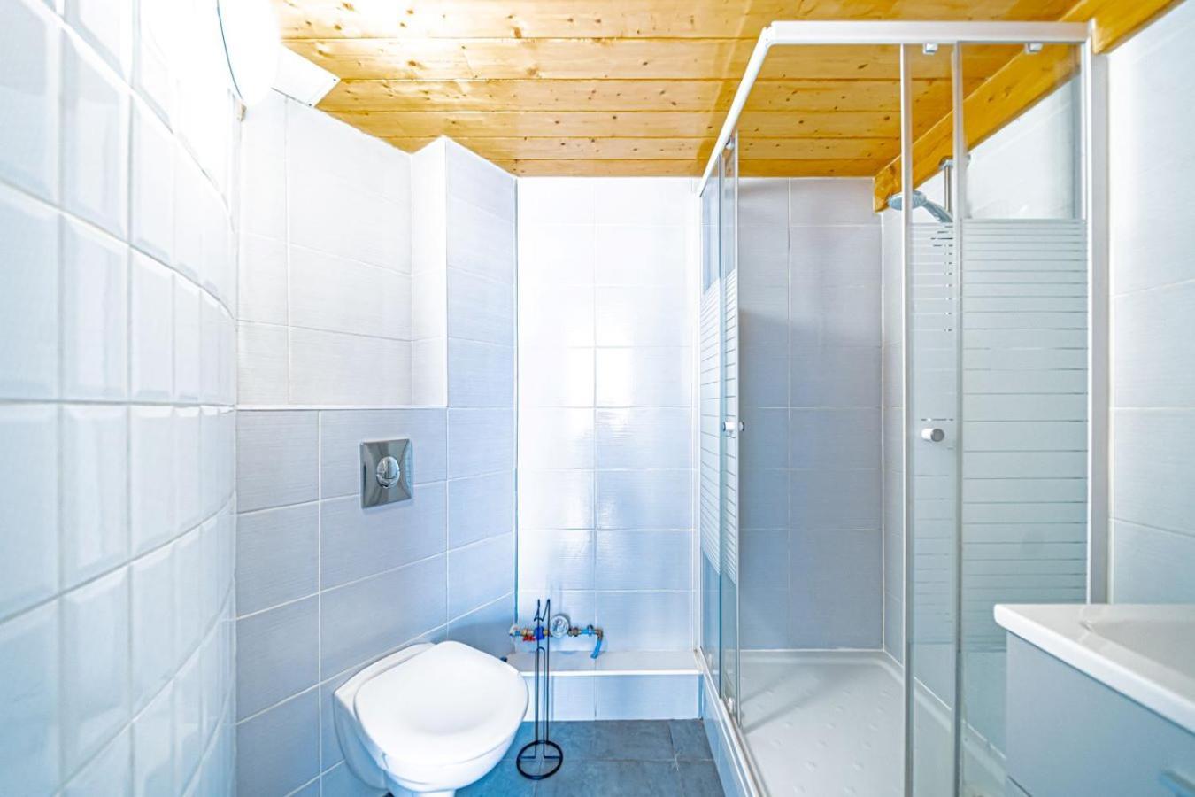 Apartamento Le Petit Anna 4 Pers Villeurbanne Exterior foto